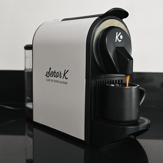 Starter Kit Señor K Máquina Cápsulas K-ONE + 50 cápsulas de café