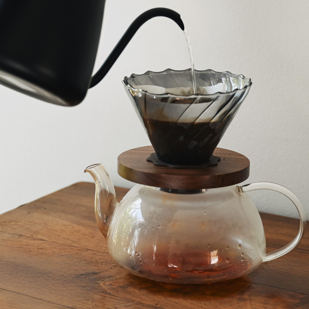 Dripper V60 de Borosilicato Señor K - Base de Madera